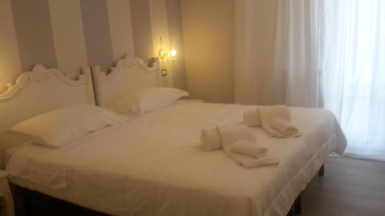 Bed and Breakfast Brezza Marina Marina Di Carrara Exteriér fotografie