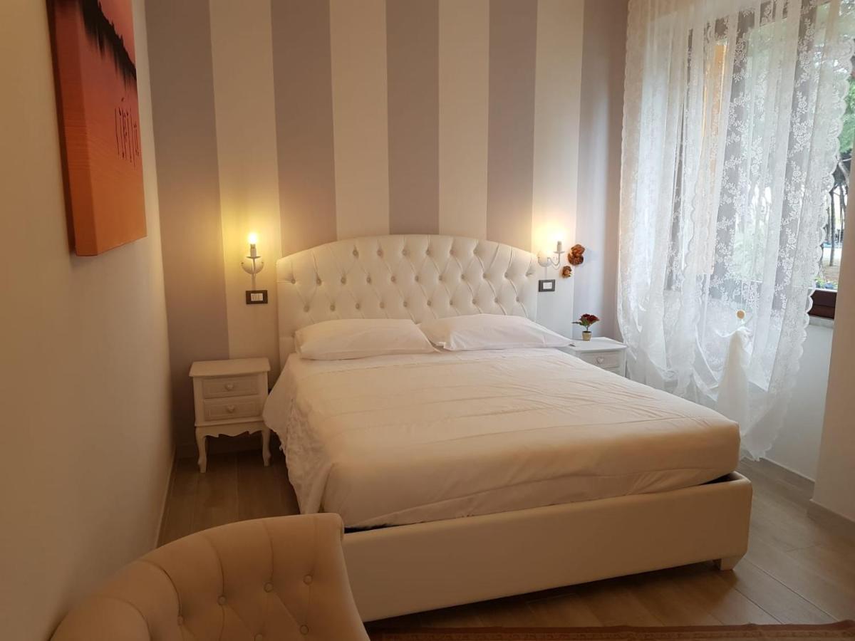 Bed and Breakfast Brezza Marina Marina Di Carrara Exteriér fotografie