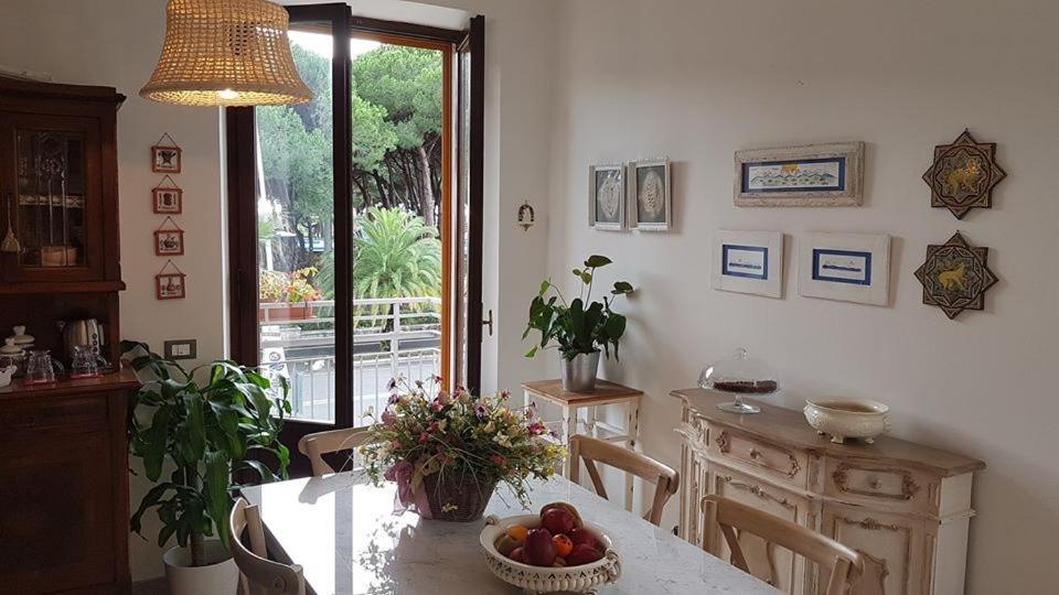 Bed and Breakfast Brezza Marina Marina Di Carrara Exteriér fotografie