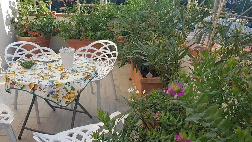 Bed and Breakfast Brezza Marina Marina Di Carrara Exteriér fotografie